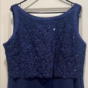 Elegant Navy Blue Sleeveless Dress